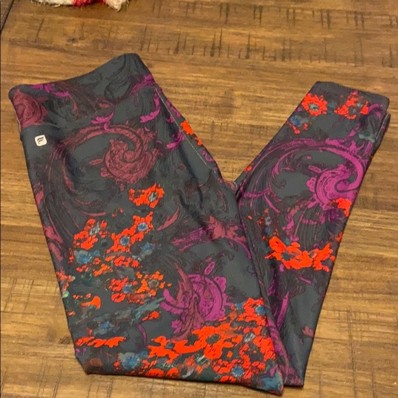 Pants - NWOT Fabletics Salar Powerhold Floral Leggings